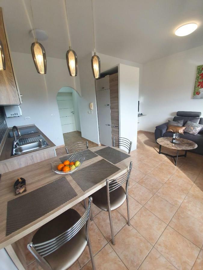 Appartement Lastovka Posesi à Medulin Extérieur photo